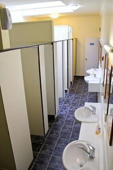 Eagles Nest Backpackers Hostel Хамилтън Екстериор снимка
