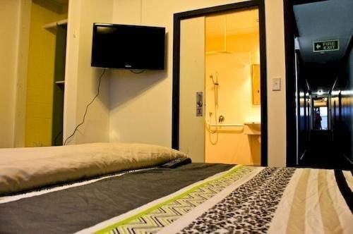 Eagles Nest Backpackers Hostel Хамилтън Екстериор снимка