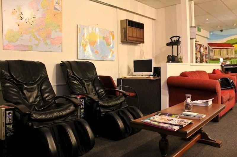 Eagles Nest Backpackers Hostel Хамилтън Екстериор снимка