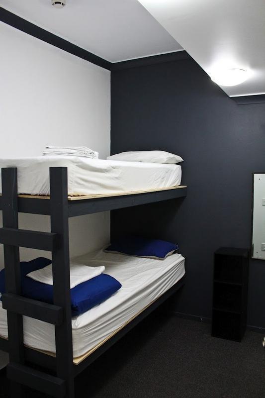 Eagles Nest Backpackers Hostel Хамилтън Екстериор снимка